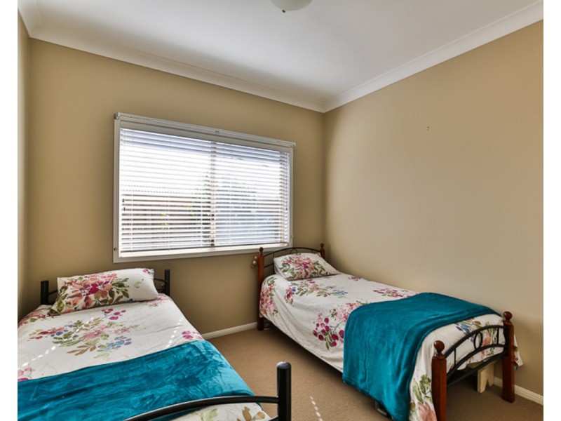 313 Ramsay Street, Middle Ridge QLD 4350