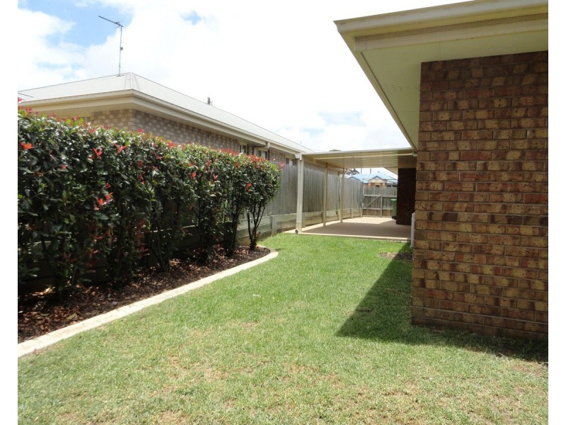 9 Todd Court, Kearneys Spring QLD 4350