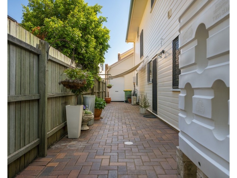 2 French Street, East Toowoomba QLD 4350