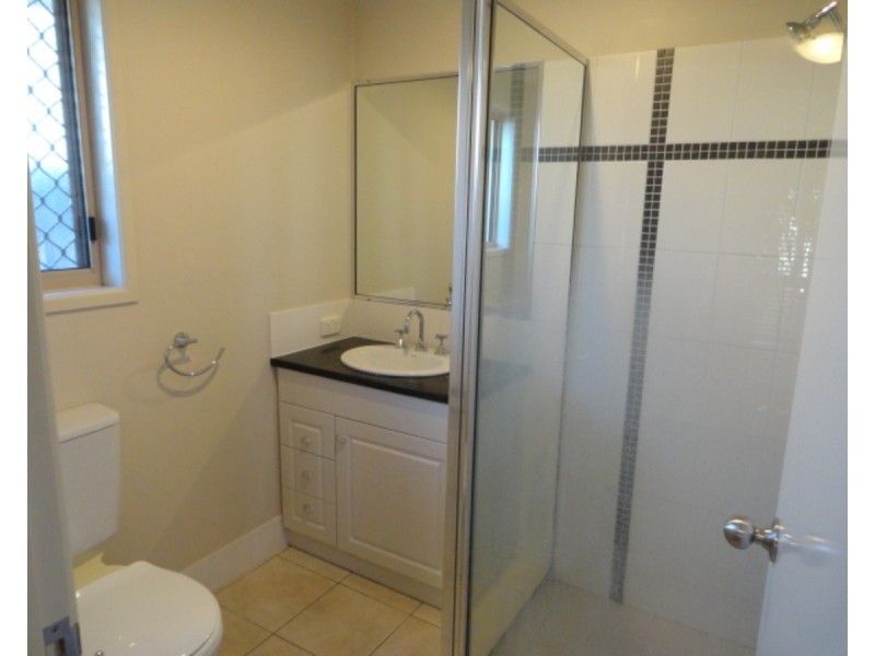 1/15A Mary Street, Mount Lofty QLD 4350