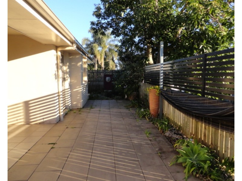 1/15A Mary Street, Mount Lofty QLD 4350