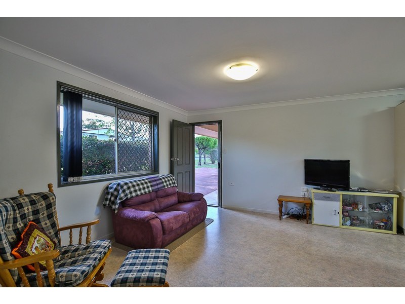 42 Noll Street, Kearneys Spring QLD 4350