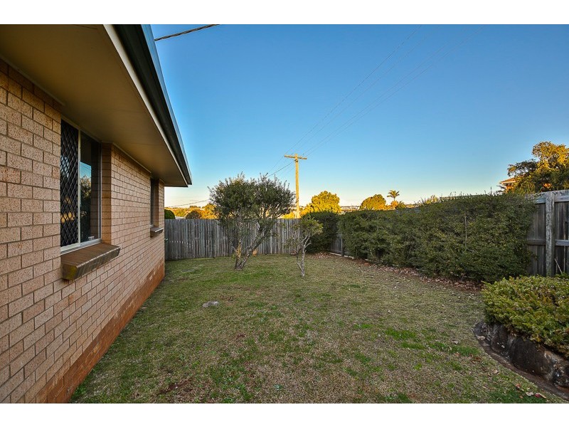 42 Noll Street, Kearneys Spring QLD 4350