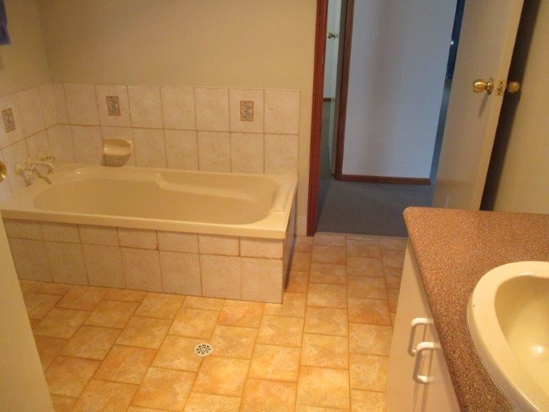 139a Long Street, Centenary Heights QLD 4350