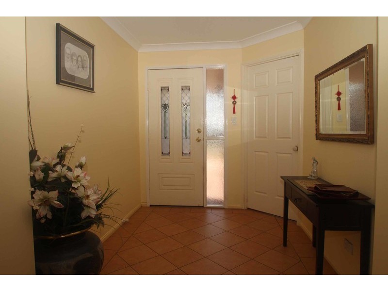 6 Mengel Court, Middle Ridge QLD 4350
