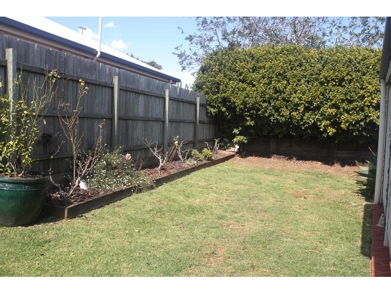 6 Mengel Court, Middle Ridge QLD 4350