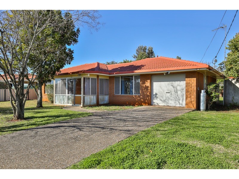 40 Arabian Street, Harristown QLD 4350