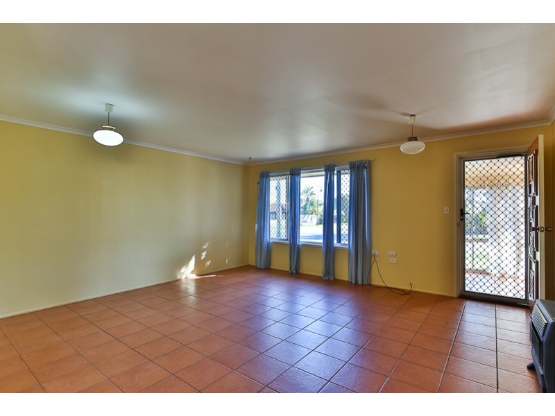 40 Arabian Street, Harristown QLD 4350