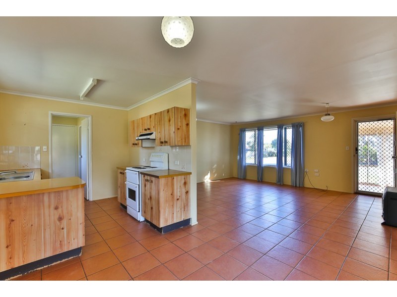 40 Arabian Street, Harristown QLD 4350