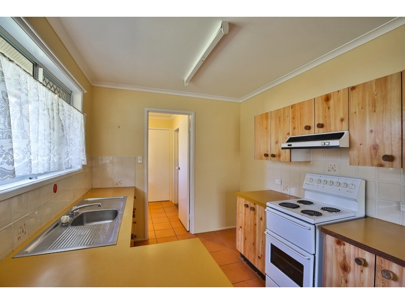 40 Arabian Street, Harristown QLD 4350