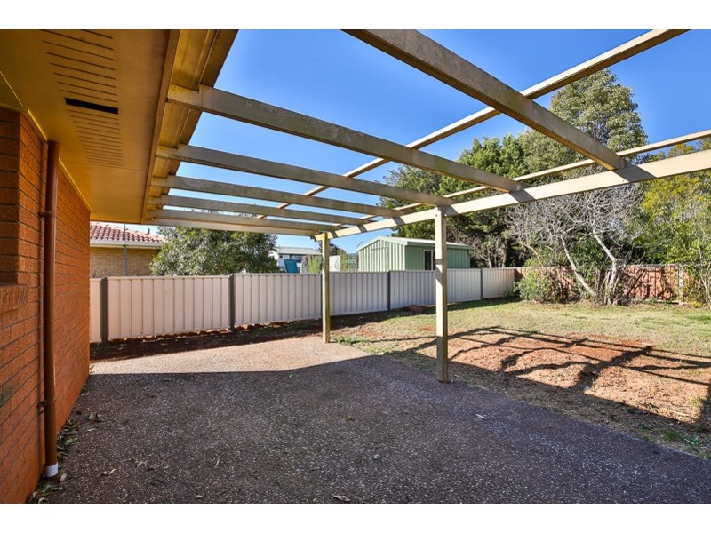 40 Arabian Street, Harristown QLD 4350