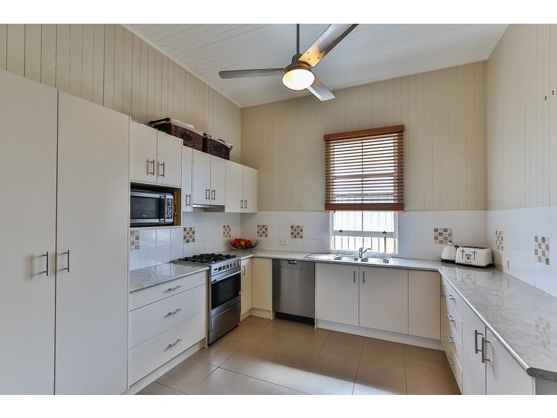 39 Phillip Street, East Toowoomba QLD 4350