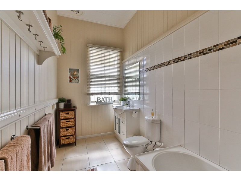 39 Phillip Street, East Toowoomba QLD 4350