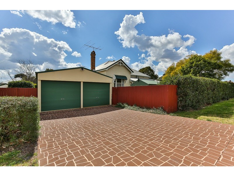 39 Phillip Street, East Toowoomba QLD 4350