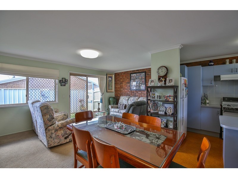 2/5 Horrocks Crescent, Kearneys Spring QLD 4350