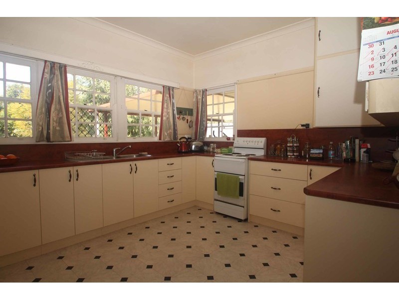 29 Werth Street, Helidon QLD 4344