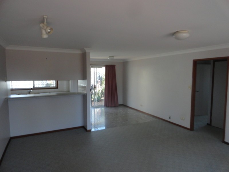 1/2 Seaton Street, South Toowoomba QLD 4350