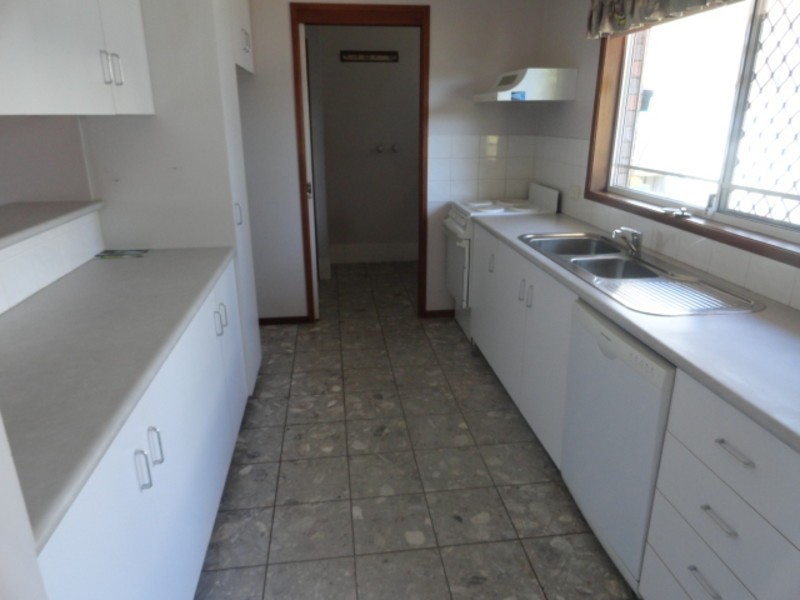 1/2 Seaton Street, South Toowoomba QLD 4350