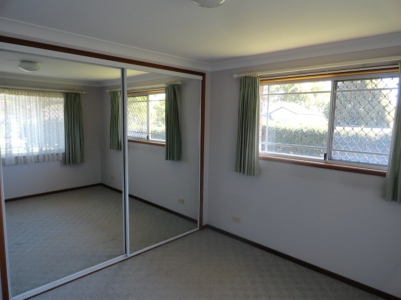 1/2 Seaton Street, South Toowoomba QLD 4350