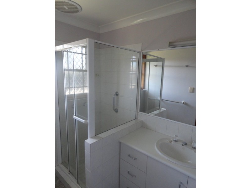 1/2 Seaton Street, South Toowoomba QLD 4350