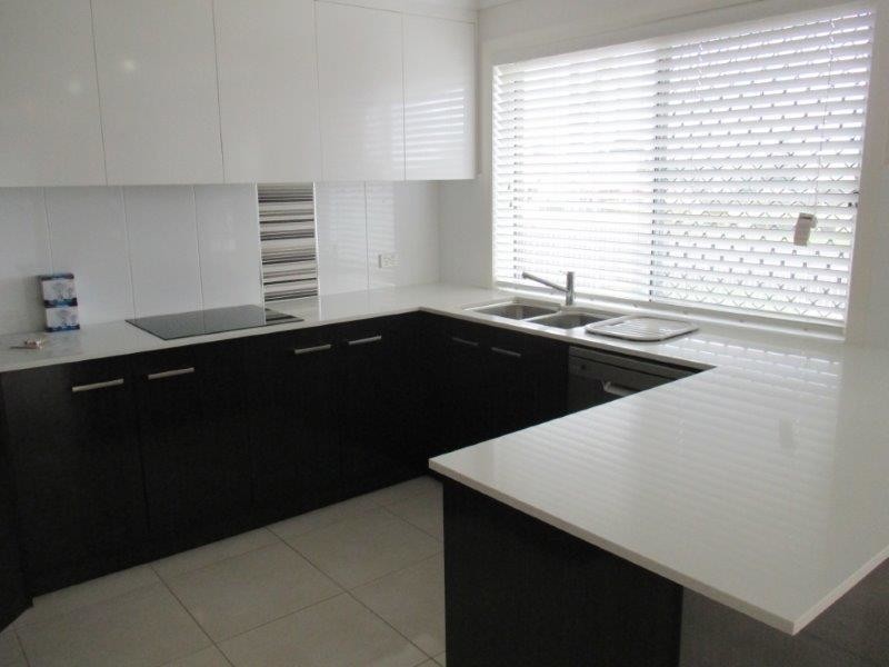 Unit 1/310A Hume Street, Centenary Heights QLD 4350