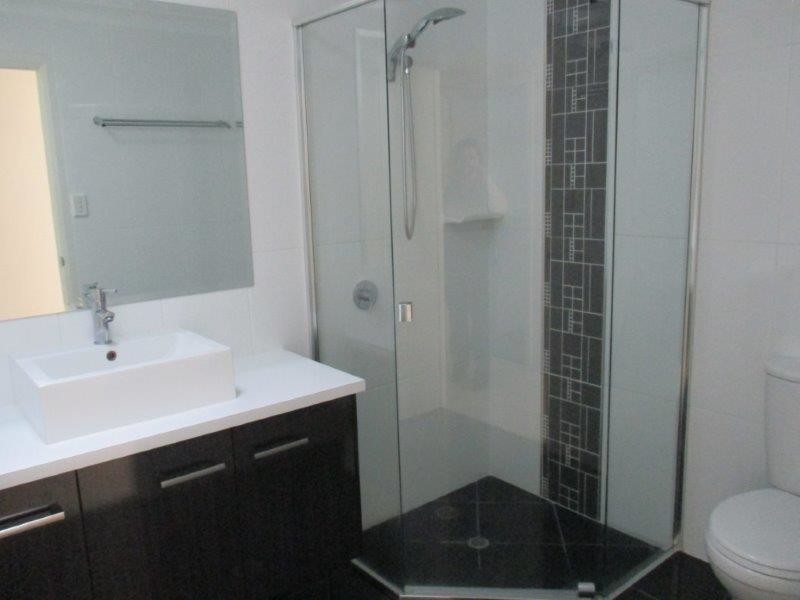 Unit 1/310A Hume Street, Centenary Heights QLD 4350