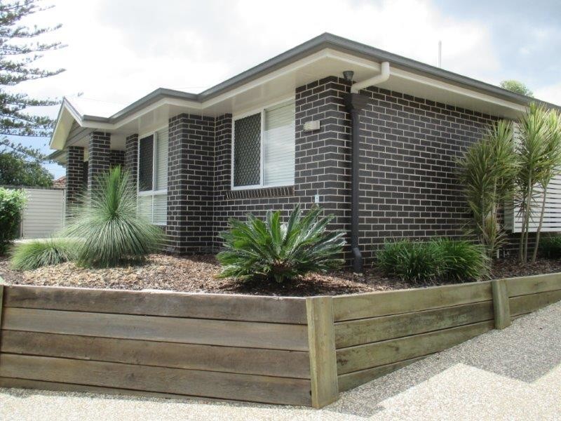 Unit 1/310A Hume Street, Centenary Heights QLD 4350