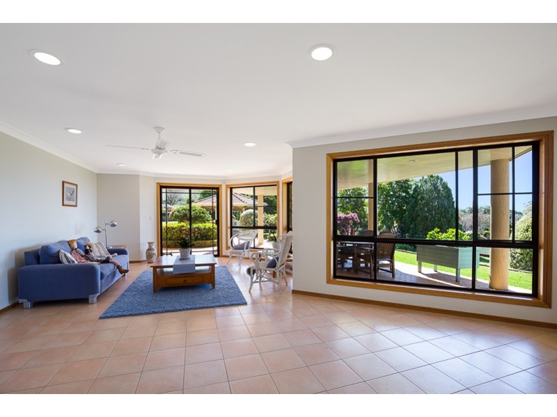 7 Nelson Street, Middle Ridge QLD 4350