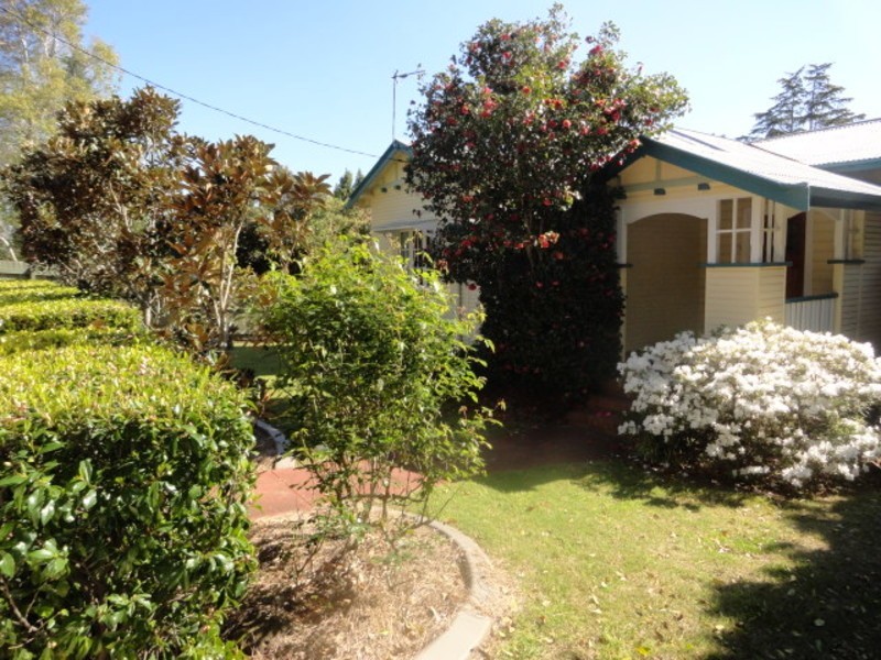 5 Fernside Street, East Toowoomba QLD 4350