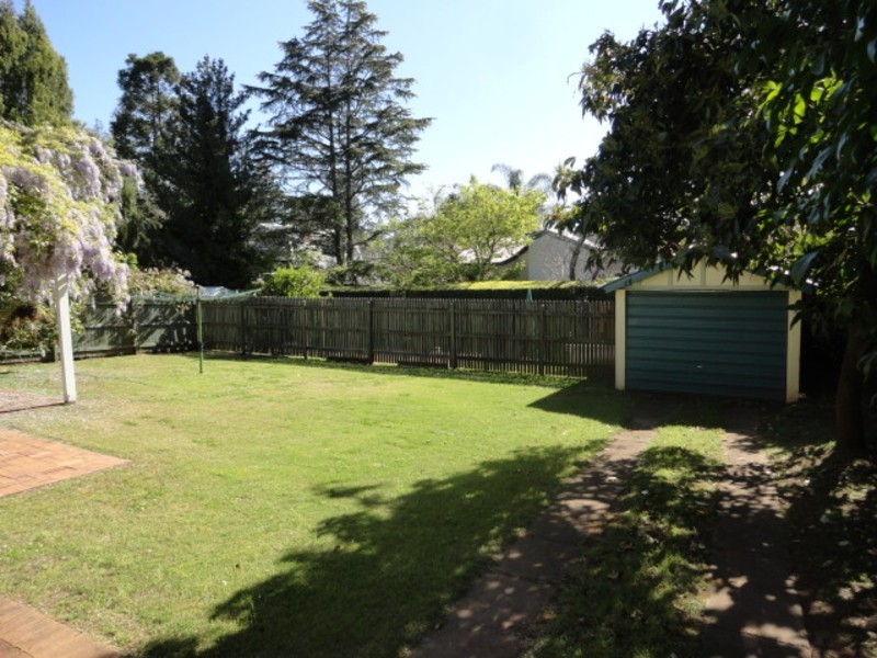 5 Fernside Street, East Toowoomba QLD 4350