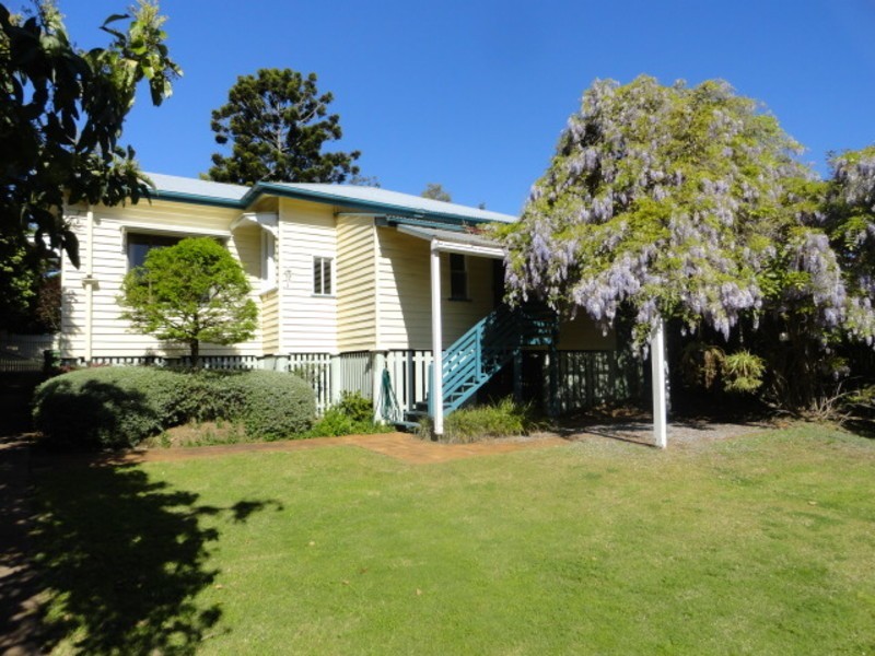 5 Fernside Street, East Toowoomba QLD 4350