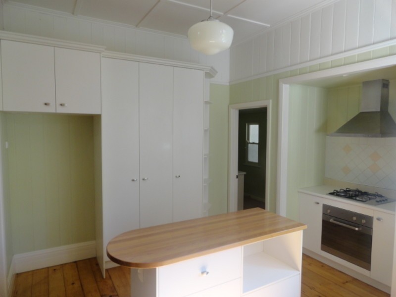 5 Fernside Street, East Toowoomba QLD 4350