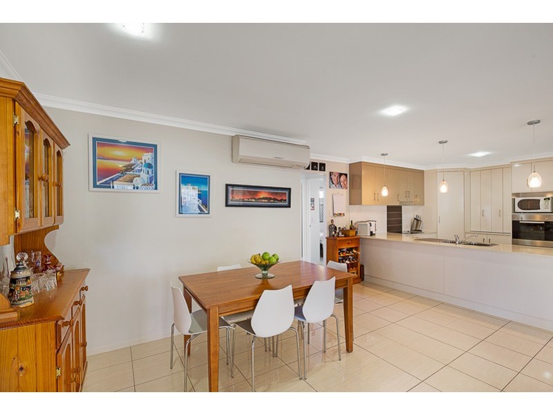 18 McCallum Court, Middle Ridge QLD 4350