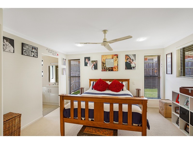 18 McCallum Court, Middle Ridge QLD 4350