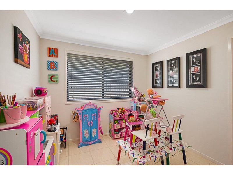 18 McCallum Court, Middle Ridge QLD 4350