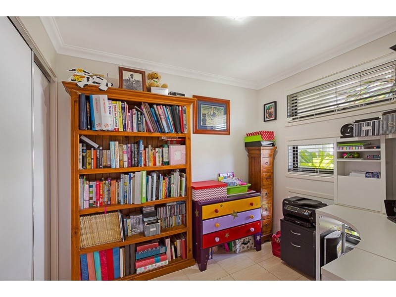 18 McCallum Court, Middle Ridge QLD 4350