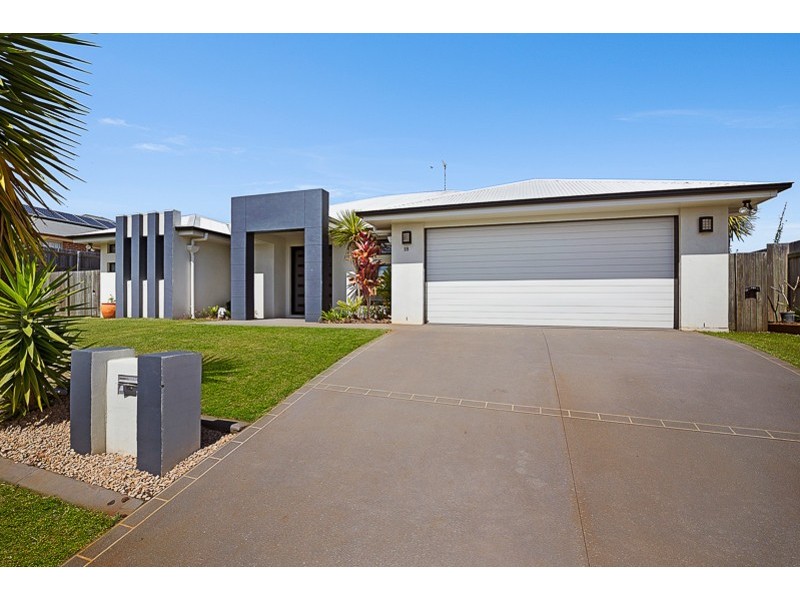 18 McCallum Court, Middle Ridge QLD 4350