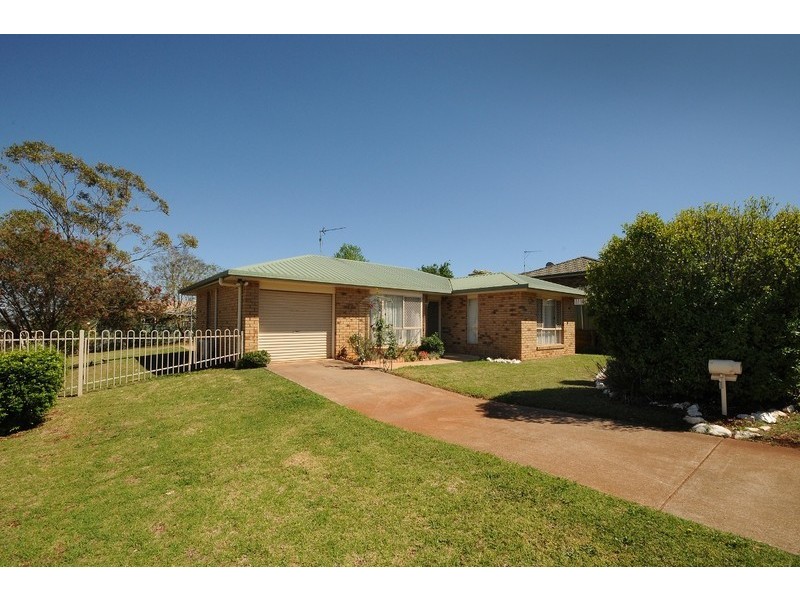 29 Croydon Street, Harristown QLD 4350