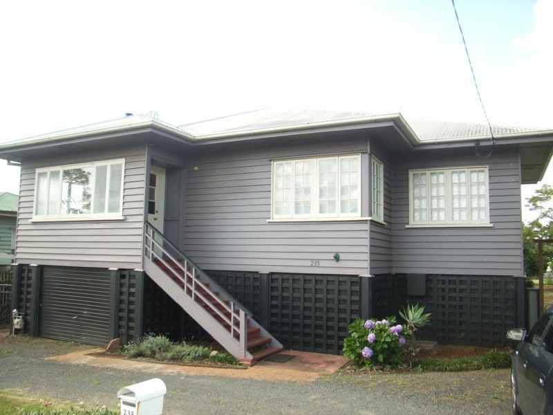 235 Long Street, South Toowoomba QLD 4350