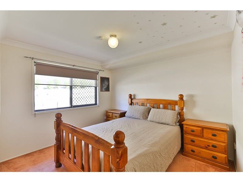 8 John Trousdell Court, Cotswold Hills QLD 4350
