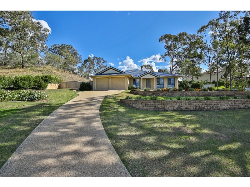 8 John Trousdell Court, Cotswold Hills QLD 4350