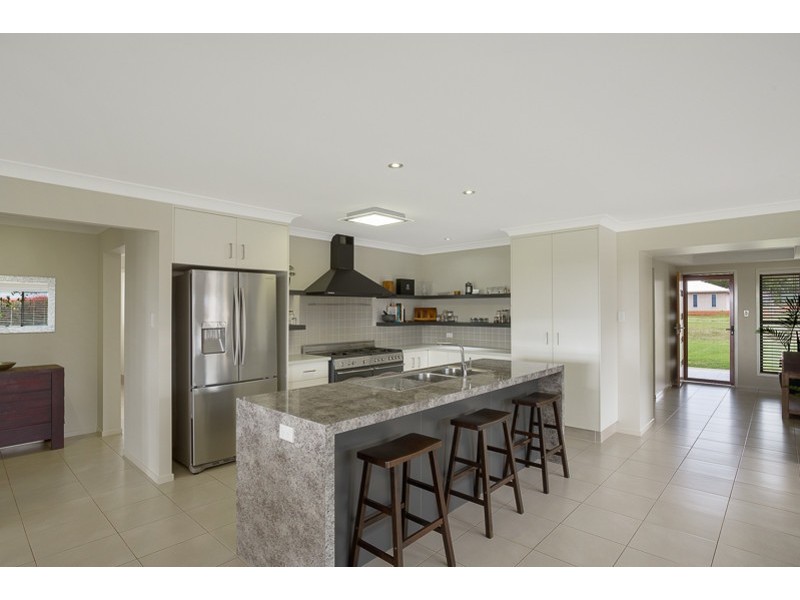 10 Bass Street, Cabarlah QLD 4352