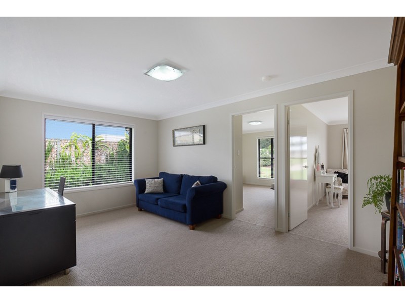 10 Bass Street, Cabarlah QLD 4352