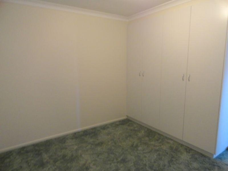 42 Hampton Street, Harristown QLD 4350