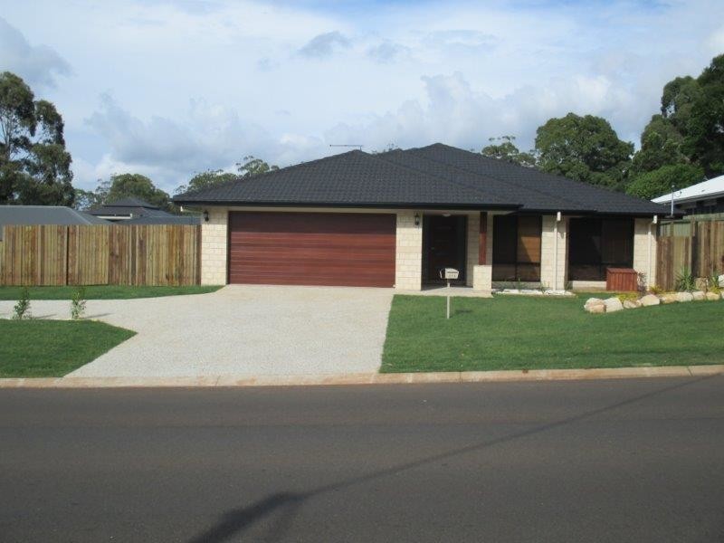 414 Mackenzie Street, Middle Ridge QLD 4350