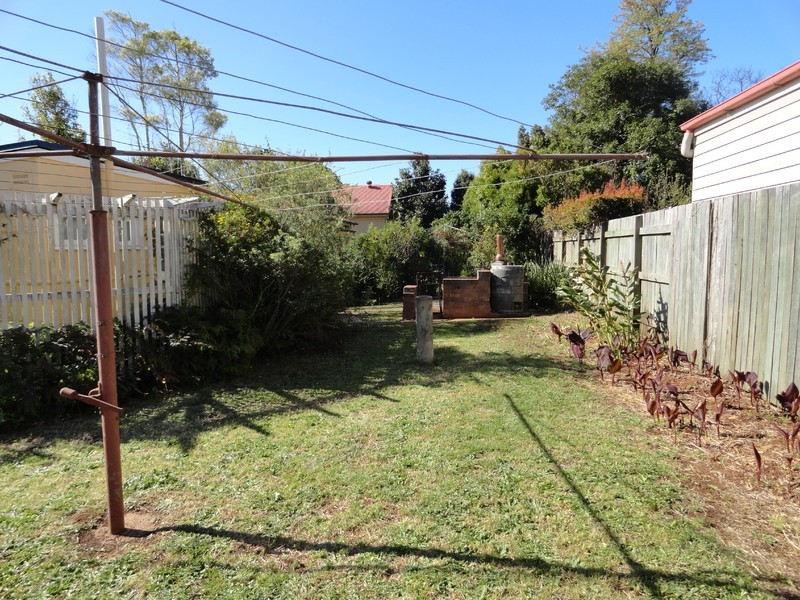 54 Curzon Street, East Toowoomba QLD 4350