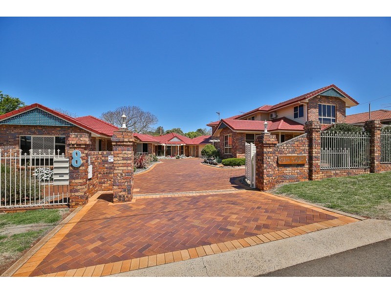 3/8 Conloi Street, Toowoomba City QLD 4350