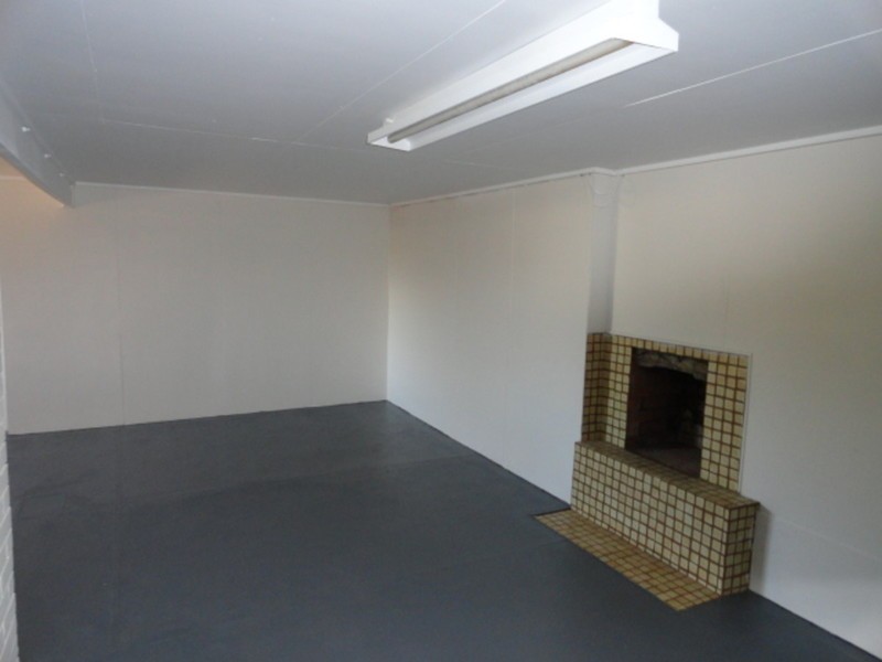 331 West Street, Harristown QLD 4350