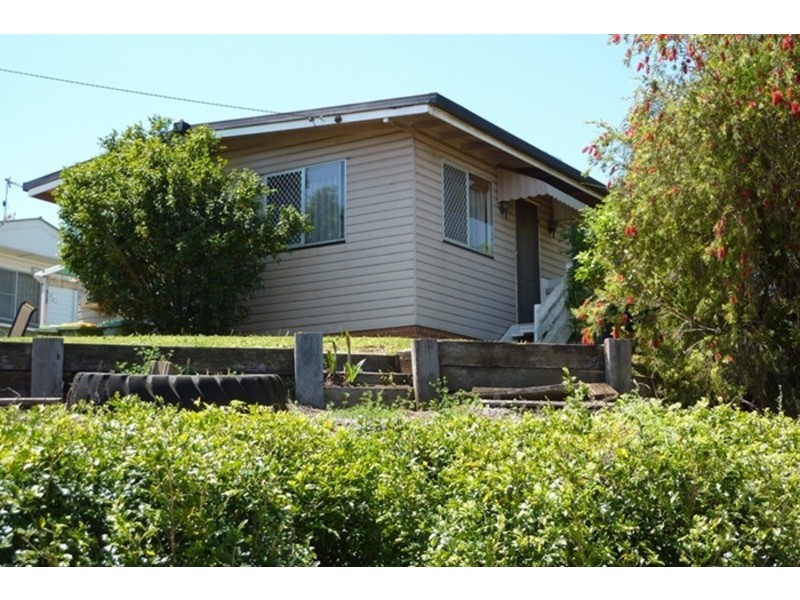 24 Waverley Street, North Toowoomba QLD 4350