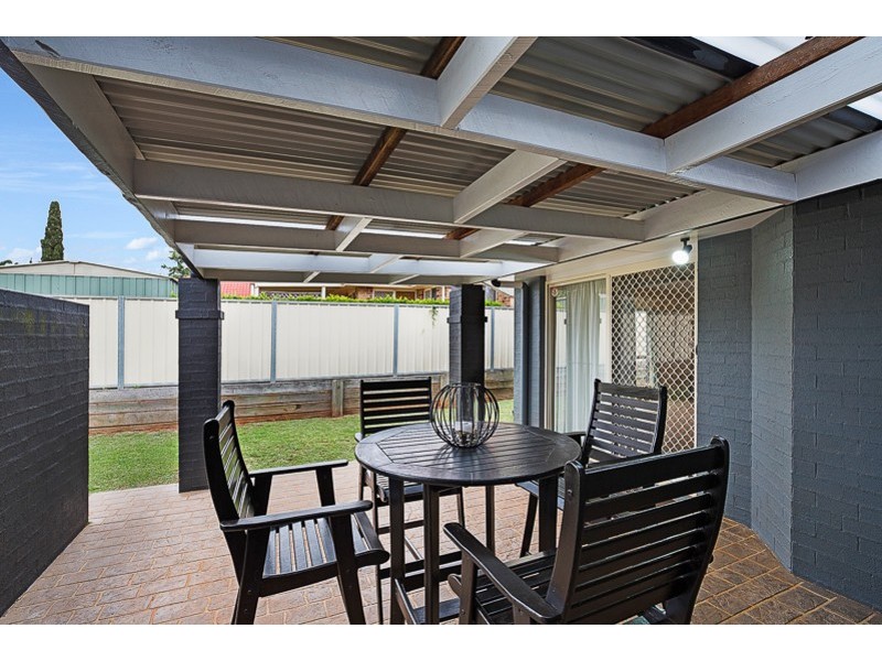 572 Hume Street, Middle Ridge QLD 4350